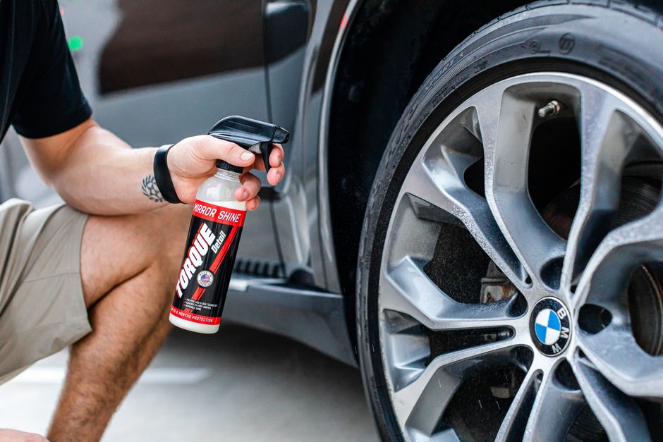 Polishing a high-end car wheel to a brilliant shine